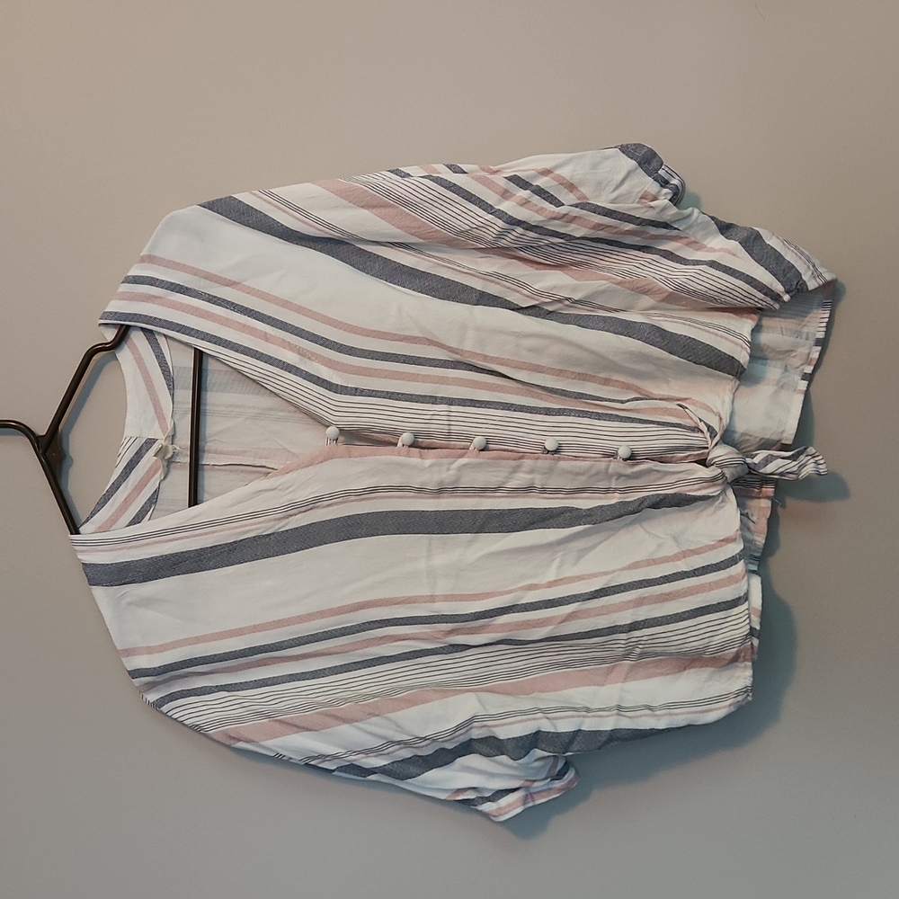 Sim & Sam short sleeve blouse sz L